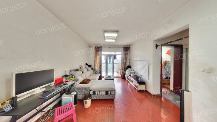 亚热带雅居二手房实景图