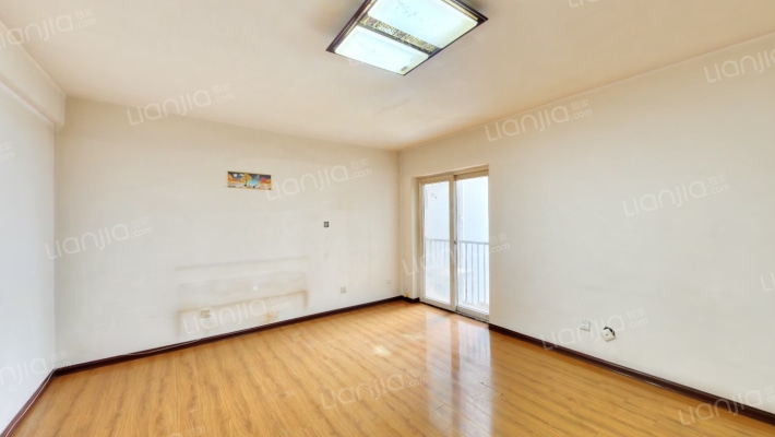 凌云新苑二手房实景图