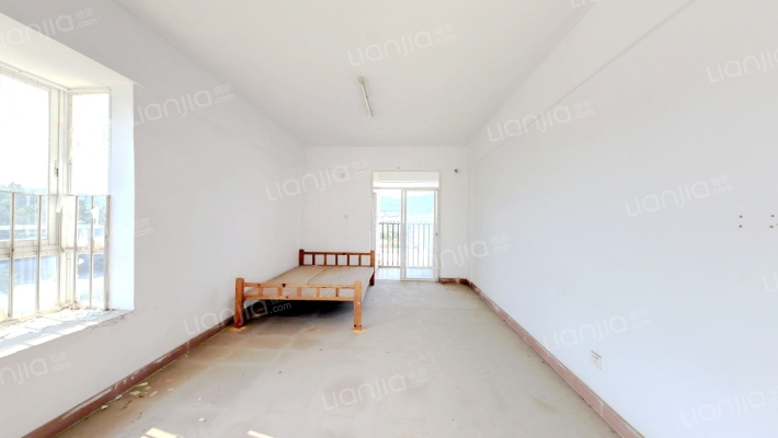 山水花城春丽园二手房实景图