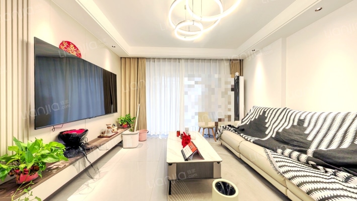 悦湖美郡二手房实景图