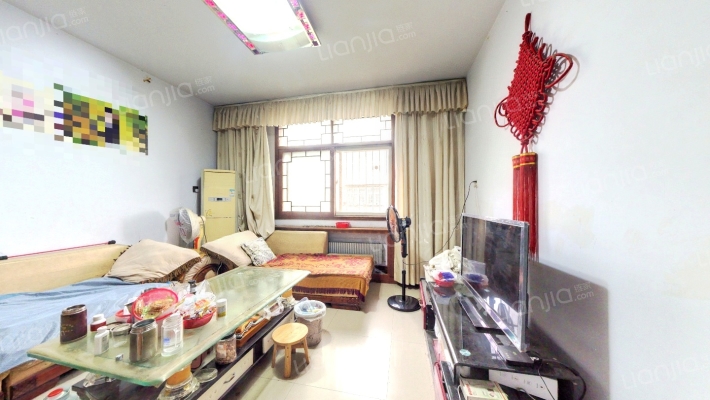 鸿业花园二手房实景图