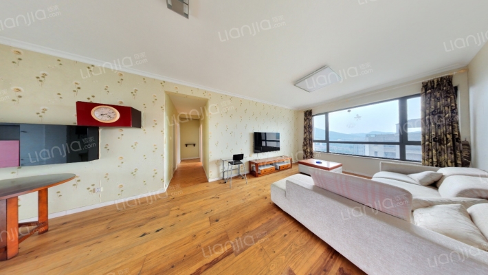 大连天地悦翠台一期二手房实景图