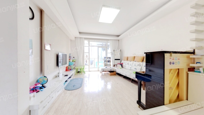 山水华庭二手房实景图