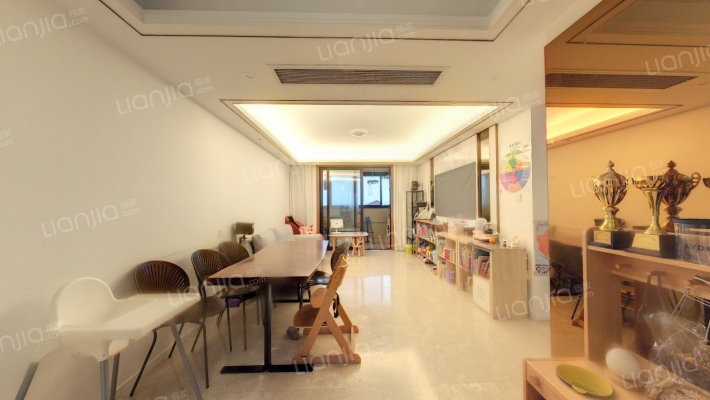 银城东岳府二手房实景图