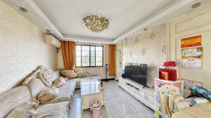 金河新村二手房实景图