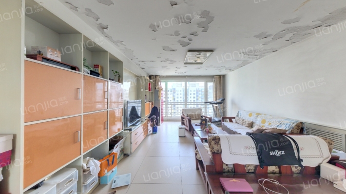 北美晶域蓝湾南区二手房实景图