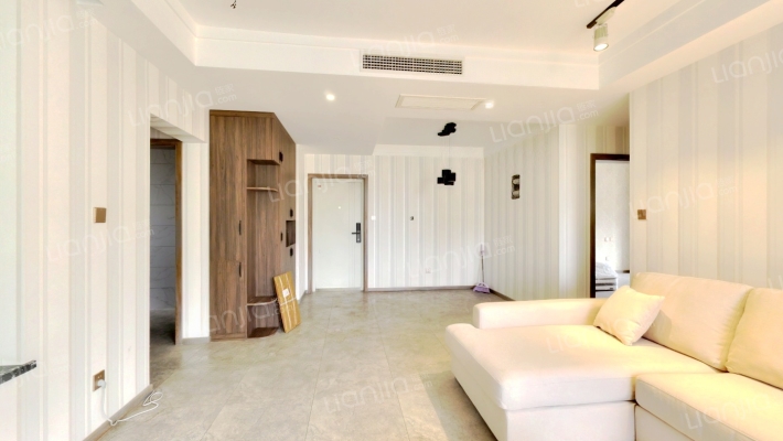 龙成里恒泰悦季二手房实景图