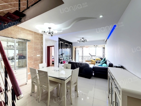 整租·鼎业江北兴城A区 4室2厅 跃层 东南