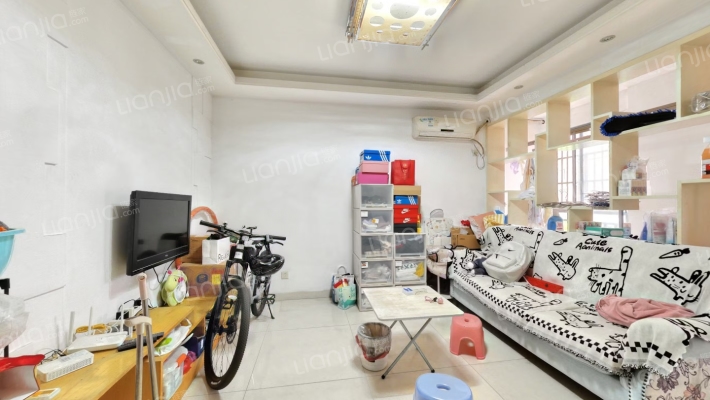 长安萨尔斯堡二手房实景图