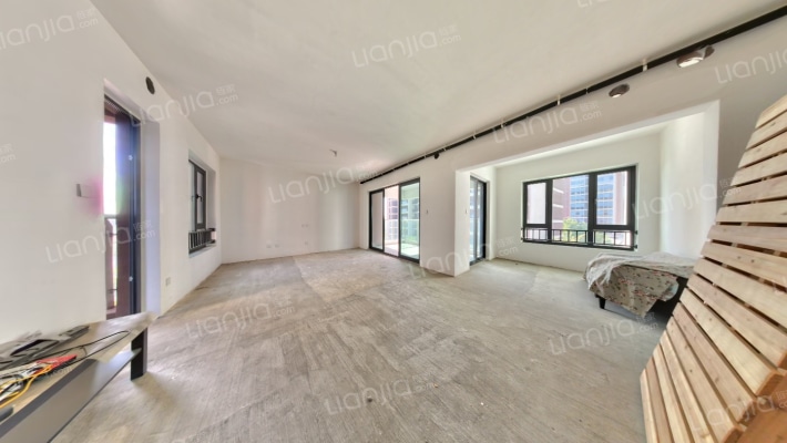 四海云锦二手房实景图