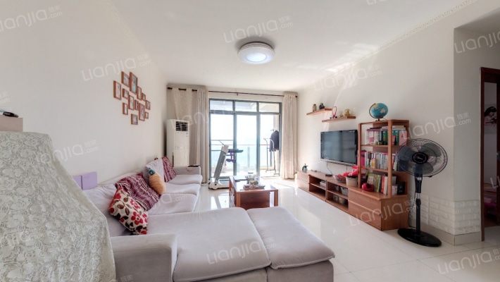 翡翠城三期二手房实景图