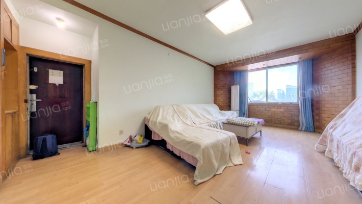 恩威楼家属院二手房实景图