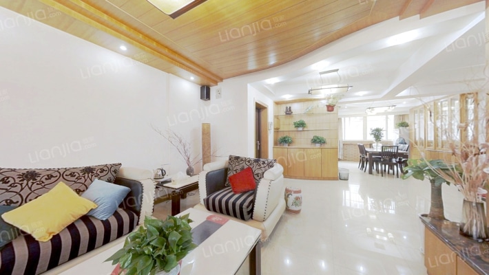 锦沧文华东区二手房实景图