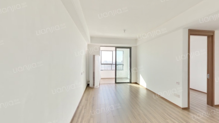 溧水华侨城时光天境嘉园二手房实景图