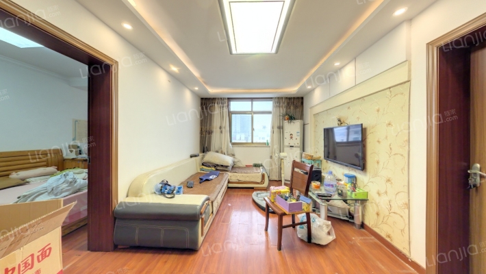 新崇中路二手房实景图