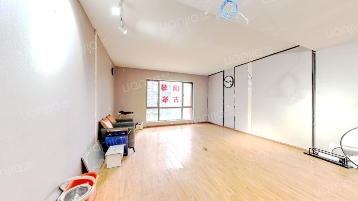 会展SOHO二手房实景图