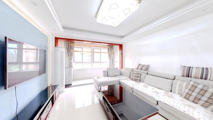 景山名门雅居二手房实景图