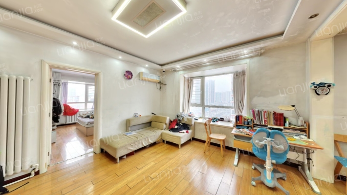 天润东方绿城二手房实景图