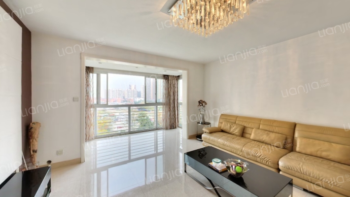 东山国际新城B区二手房实景图