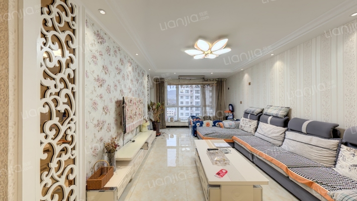 格兰绿都二手房实景图