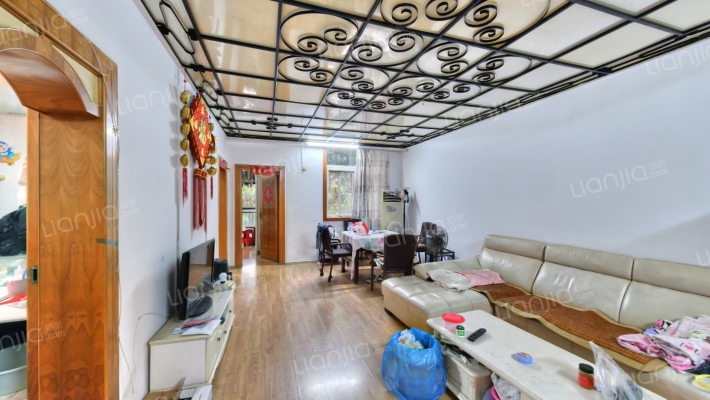 银河里二手房实景图