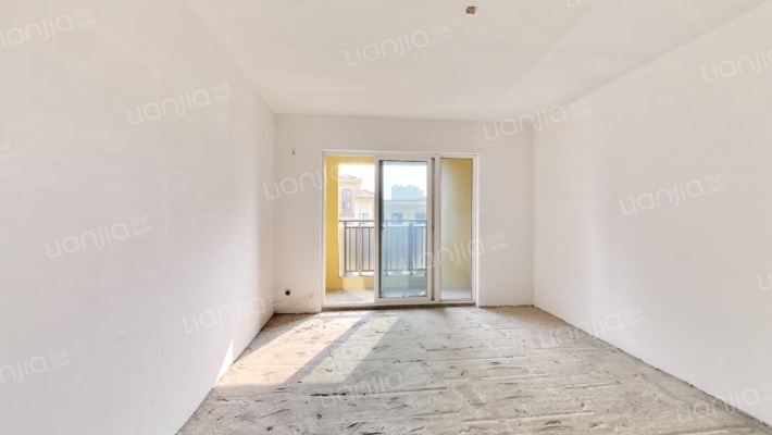 德玛假日三期二手房实景图