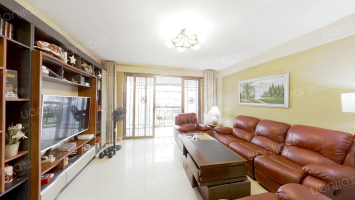 富貴公寓二手房实景图