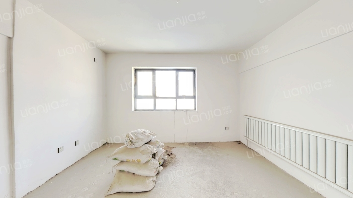 盛隆大厦二手房实景图