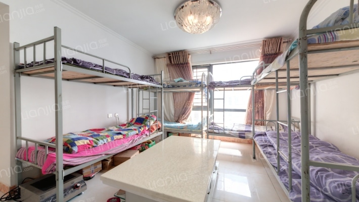 伊顿公馆西区二手房实景图