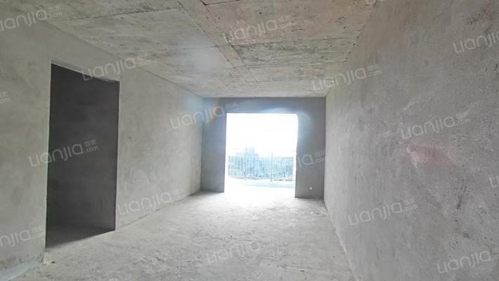 青年城二手房实景图