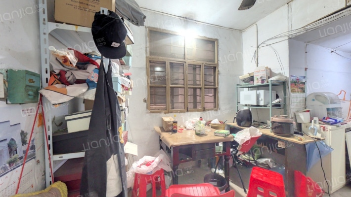 利泰新村二手房实景图