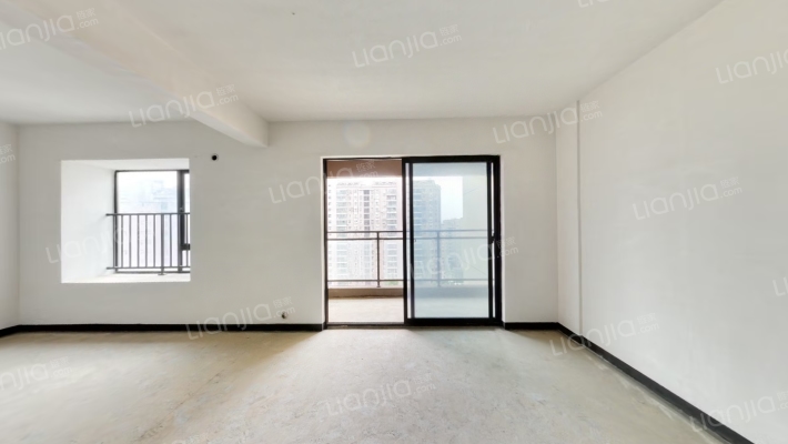 江樾云著二手房实景图