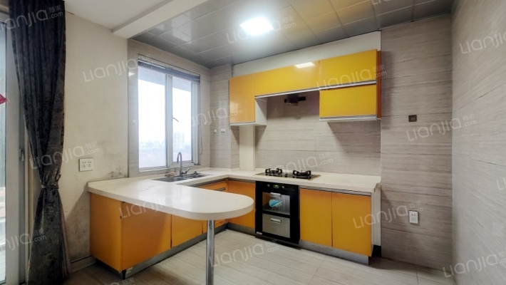 龙域天城二手房实景图