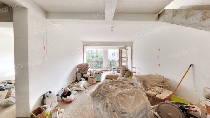 叶与城二手房实景图