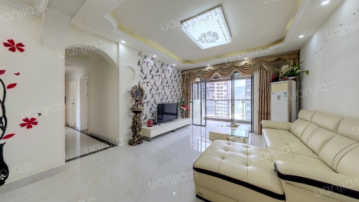 DADA的草地二手房实景图