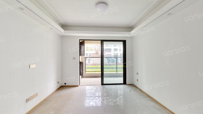 世茂帝封江D区二手房实景图