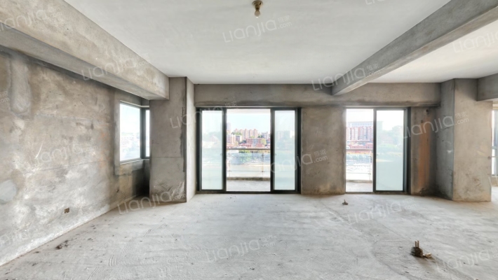 半岛国际二手房实景图