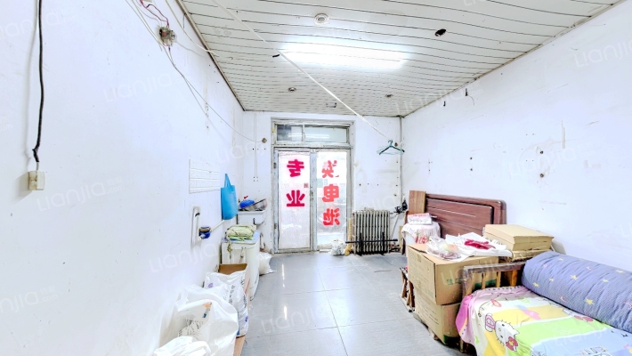 合作路33号院二手房实景图