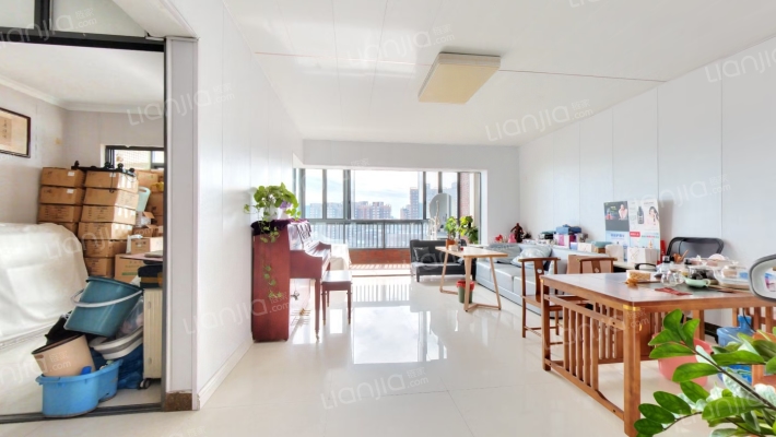 依云小镇二手房实景图