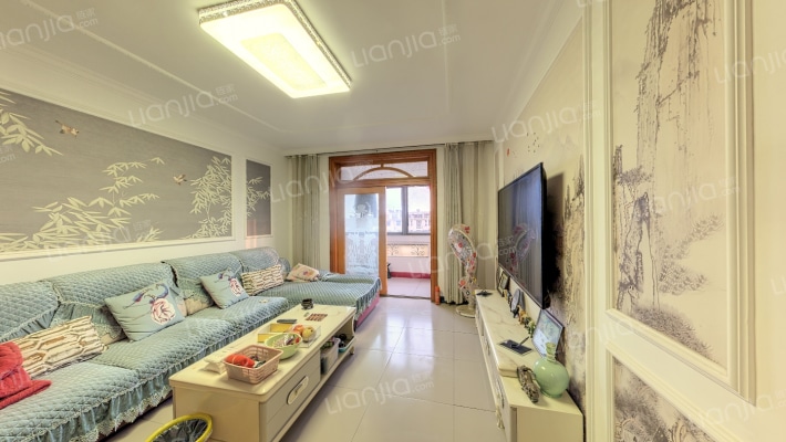 雪地公寓二手房实景图