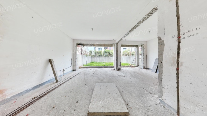 富力十号郦墅二手房实景图