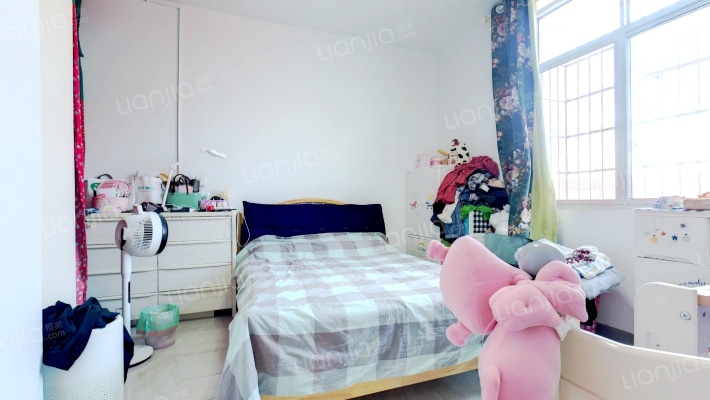 102生活区二手房实景图