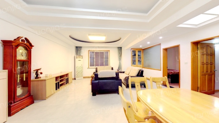 港台公寓二手房实景图