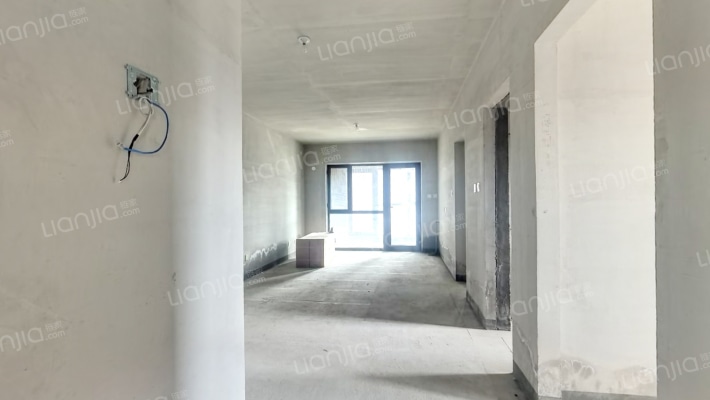 八达岭阿尔卡迪亚二手房实景图