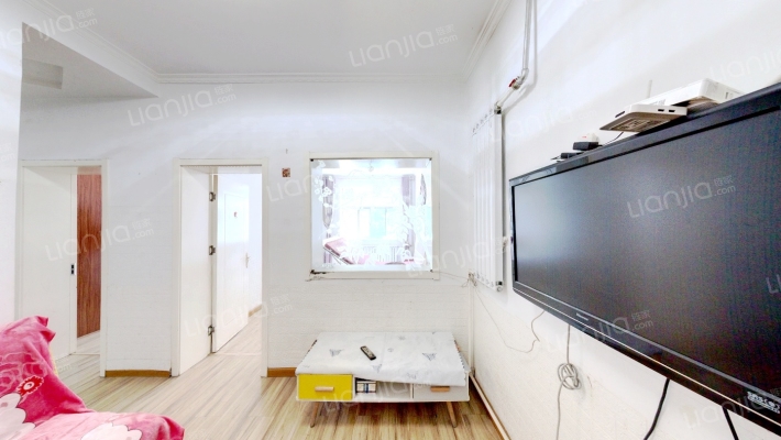 山西铁道职业技术学校家属楼二手房实景图