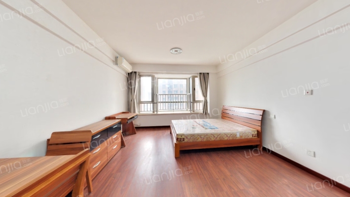 天骄翡翠名都花园二手房实景图