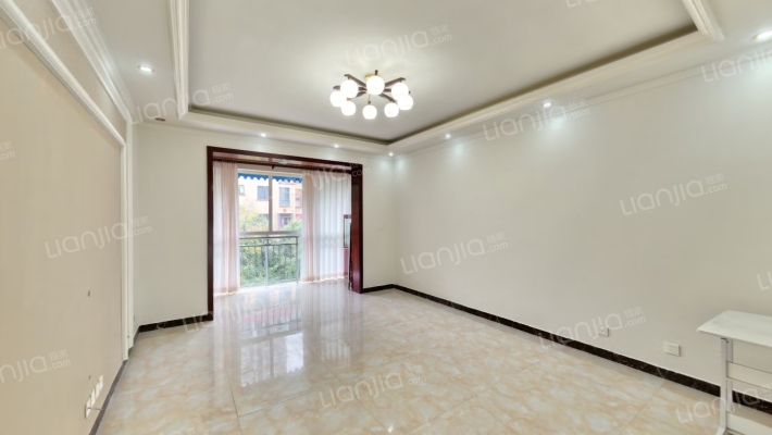 京龙嘉苑二手房实景图