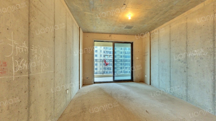 深业堤亚纳湾四期二手房实景图