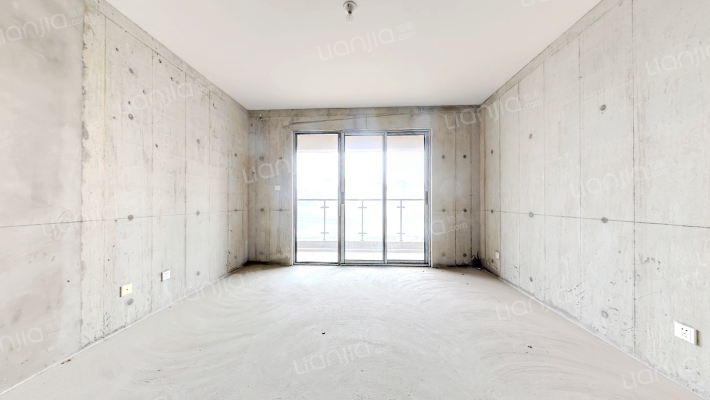 昆明湖臻园A区二手房实景图