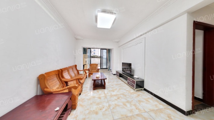 蜀镇领秀湖二手房实景图